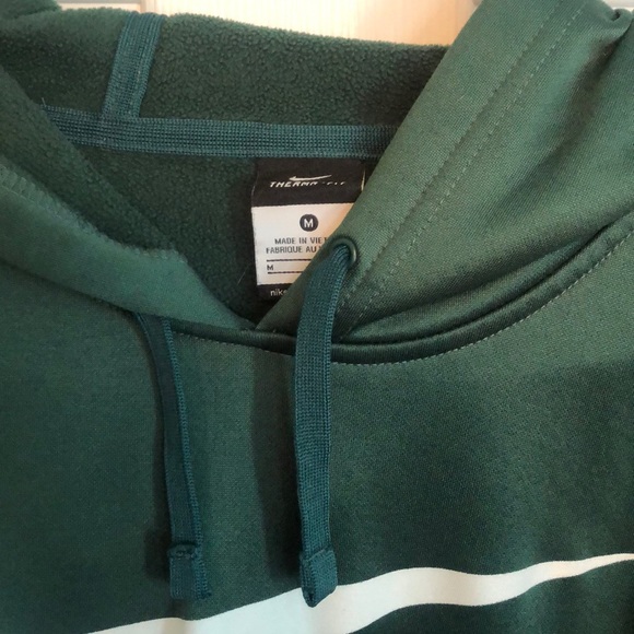 Green Nike jacket - Picture 2 of 2